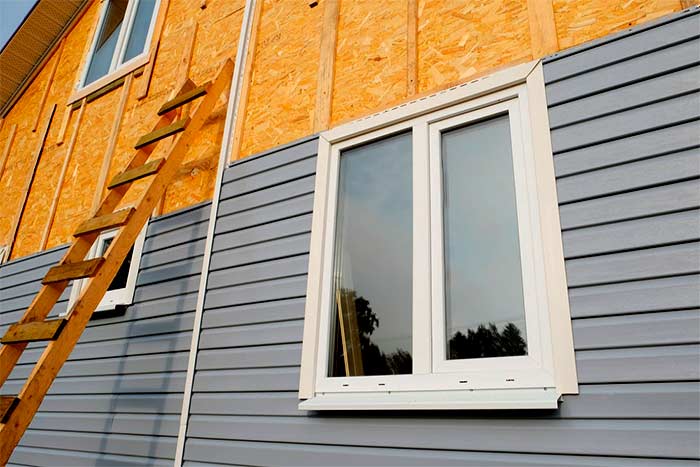 Disadvantages of Board and Batten Siding repair of house