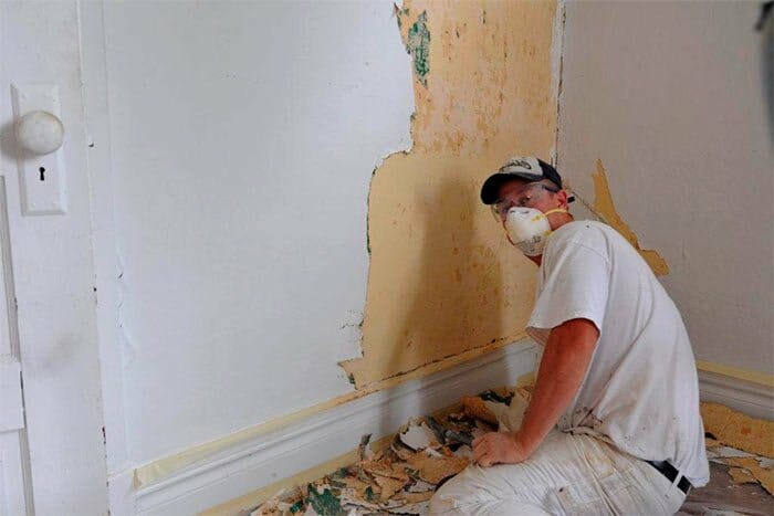 What is the safest method of removing lead paint man remove paint
