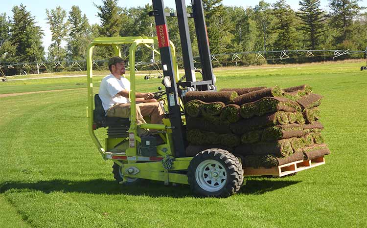 How much does a pallet of sod cost man works