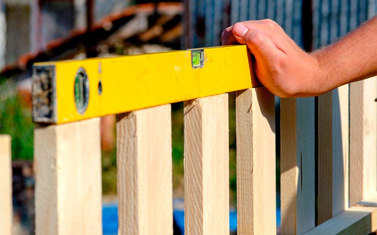 Use this free tool to get in touch with a fence expert installing fence