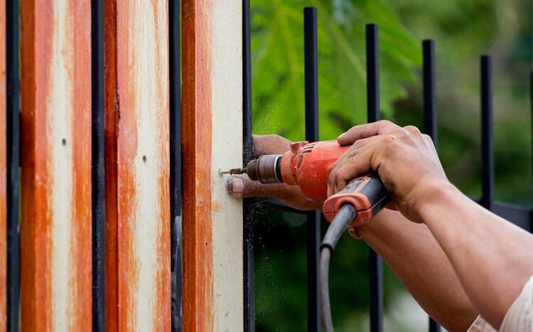 Fence upkeep maintenance laws Ohio install fence