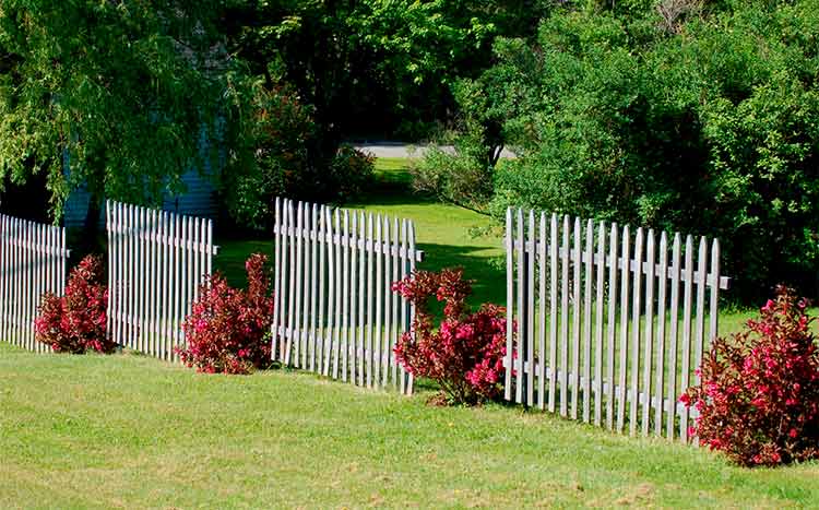 How do you know where the property boundary is flower fence