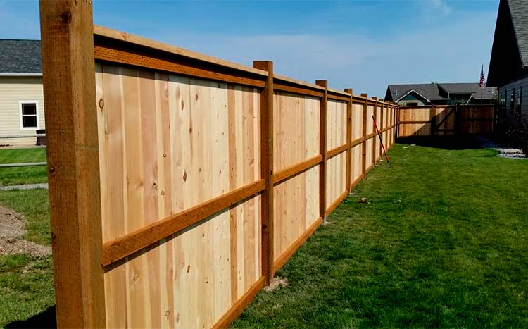 Property line fence laws Wyoming