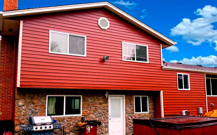 What is seamless siding