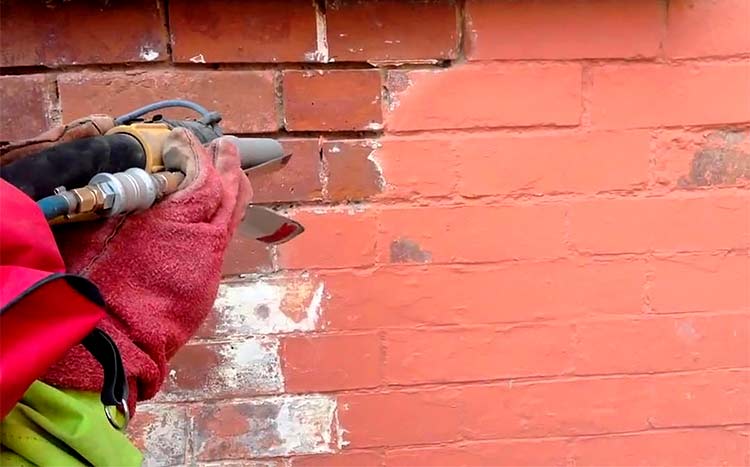 How to remove paint from brick red brick