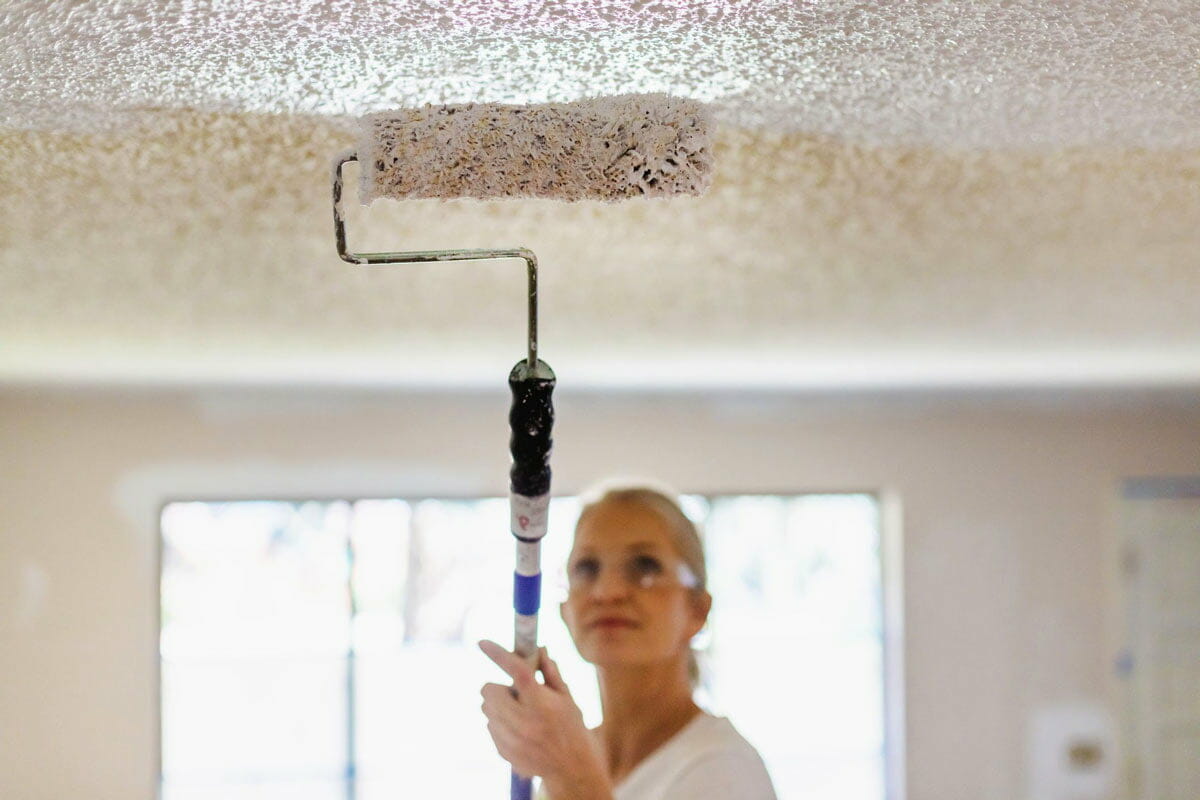Painting popcorn ceiling with roller