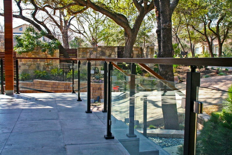 Post glass railing system