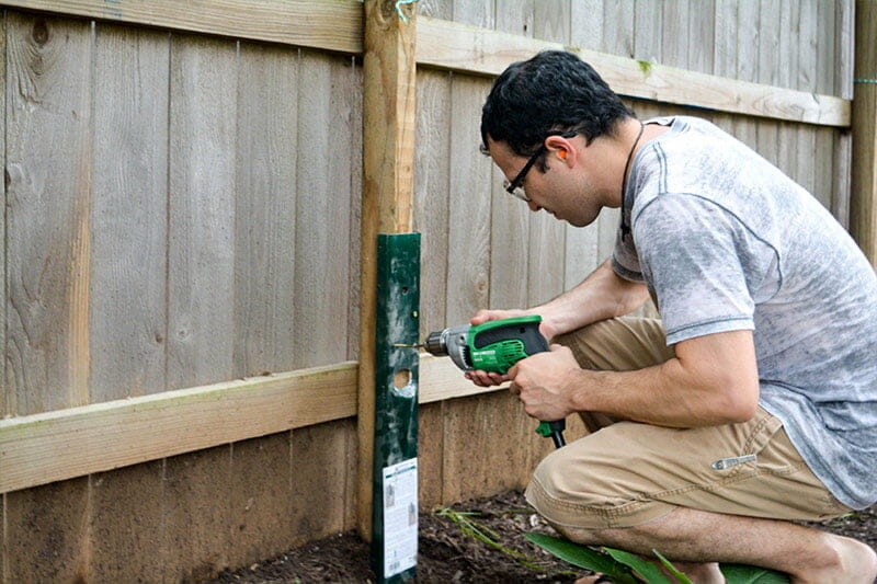 Labor Cost to Repair a Leaning Fence