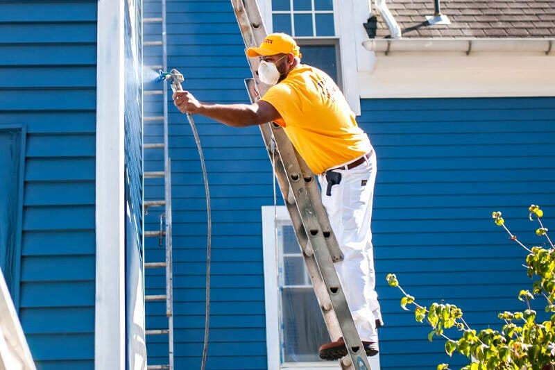 Do painters need to be licensed in Hawaii