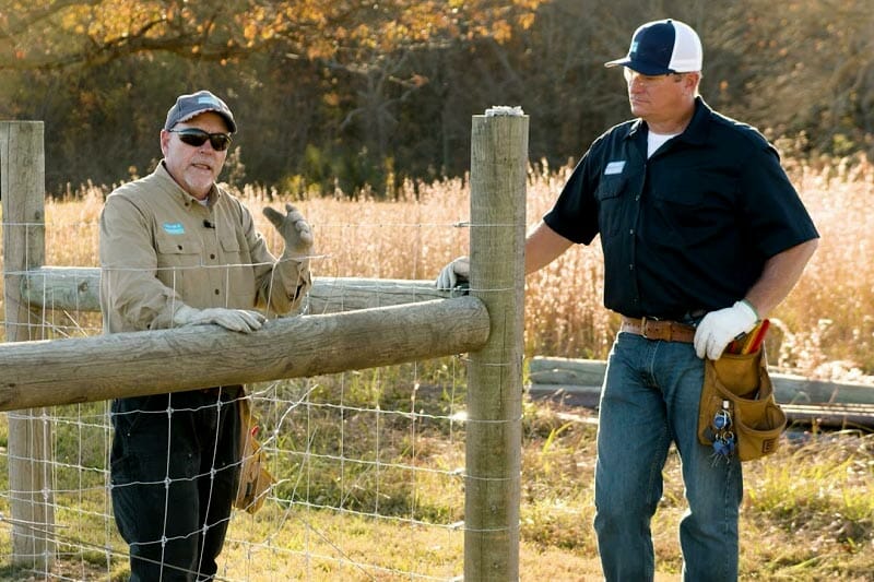 How long does it take to install a field fence