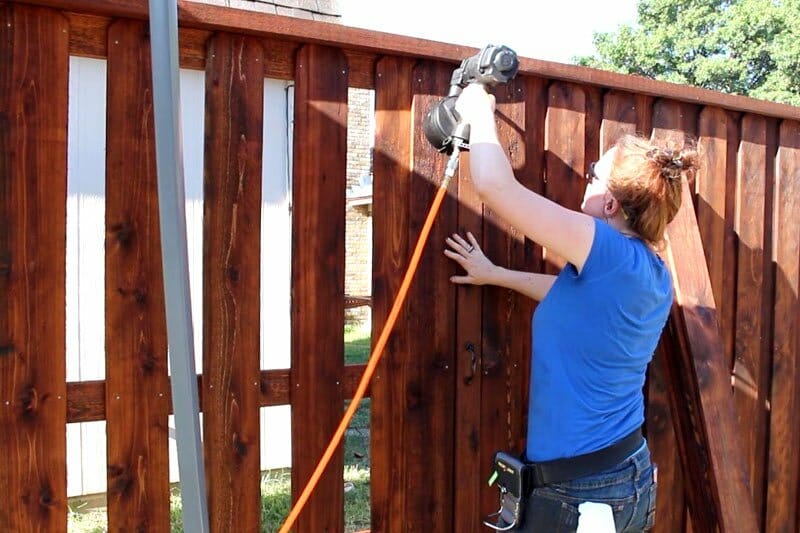 Labor cost to build a board on board fence