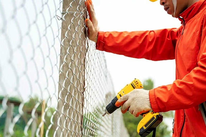Is It Cheaper To DIY Or Hire A Pro To Install A Fence